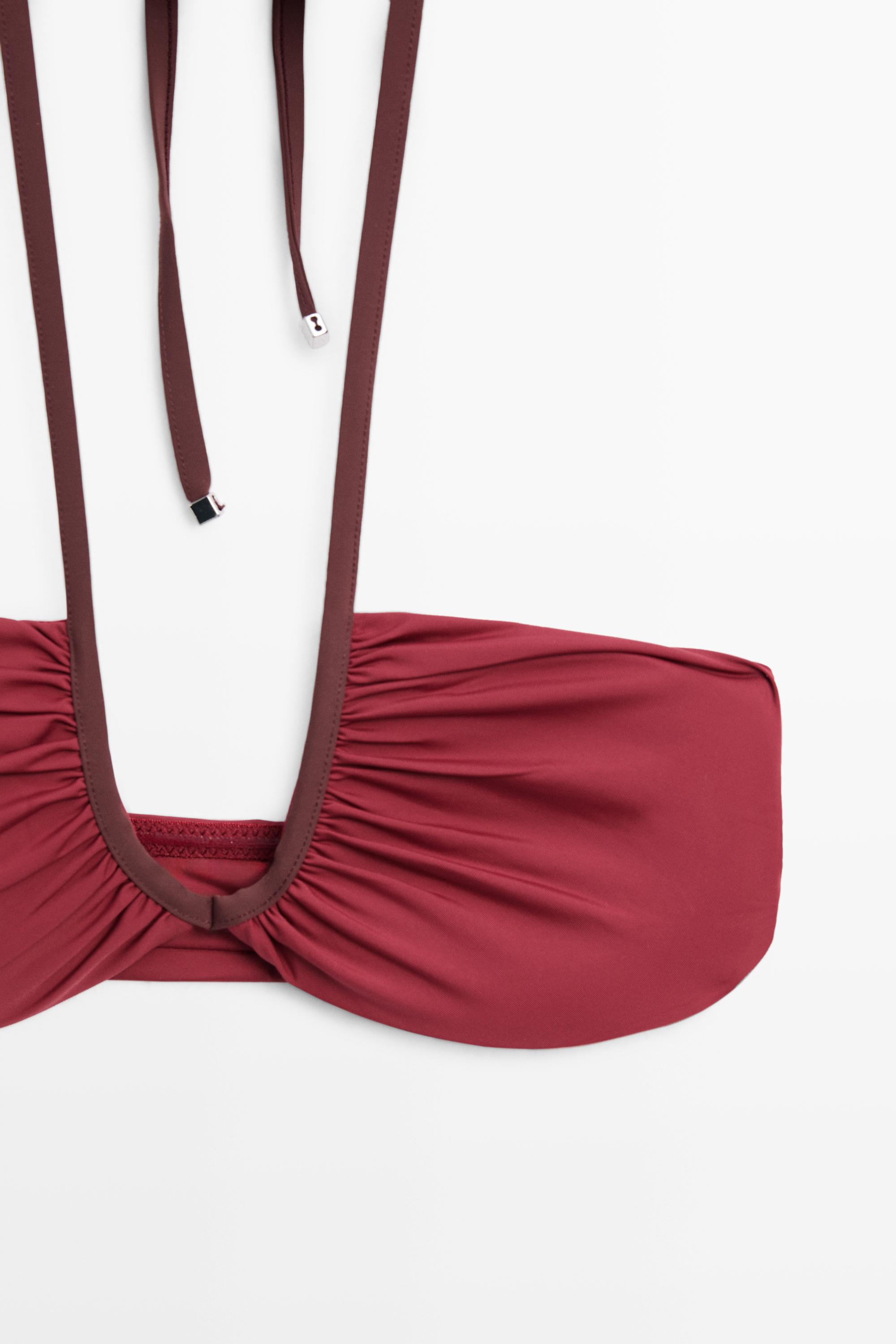 Haut de bikini froncé contrastant